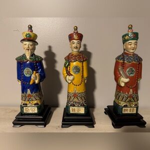3 Vintage Chinese porcelain figures of the 3 Sovereign Emperors on wooden bases‎